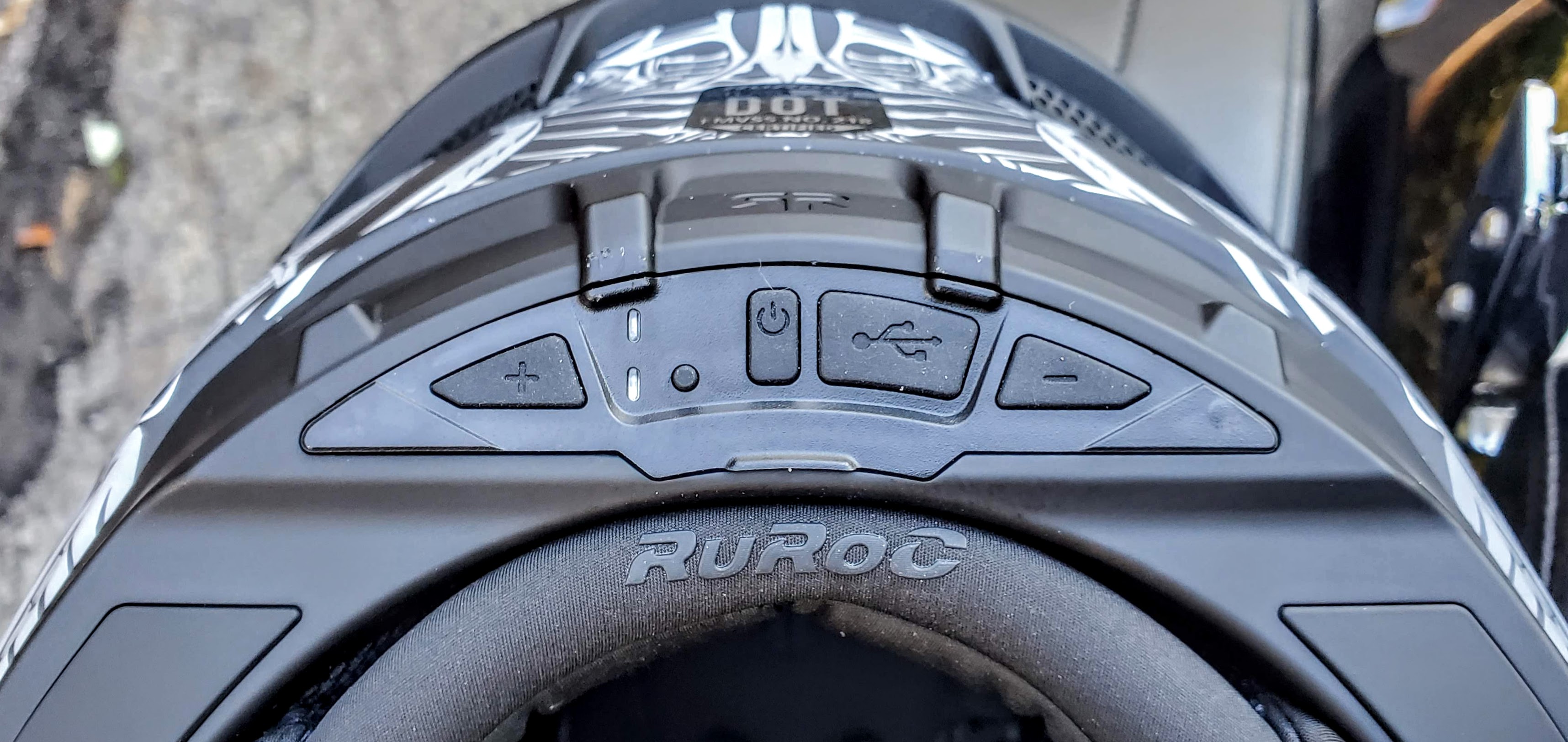 Ruroc Atlas 3.0 Helmet with Shockwave 3.0 | Busted Wallet