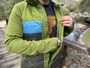 cotopaxi_capa_hybird_hiking_jacket