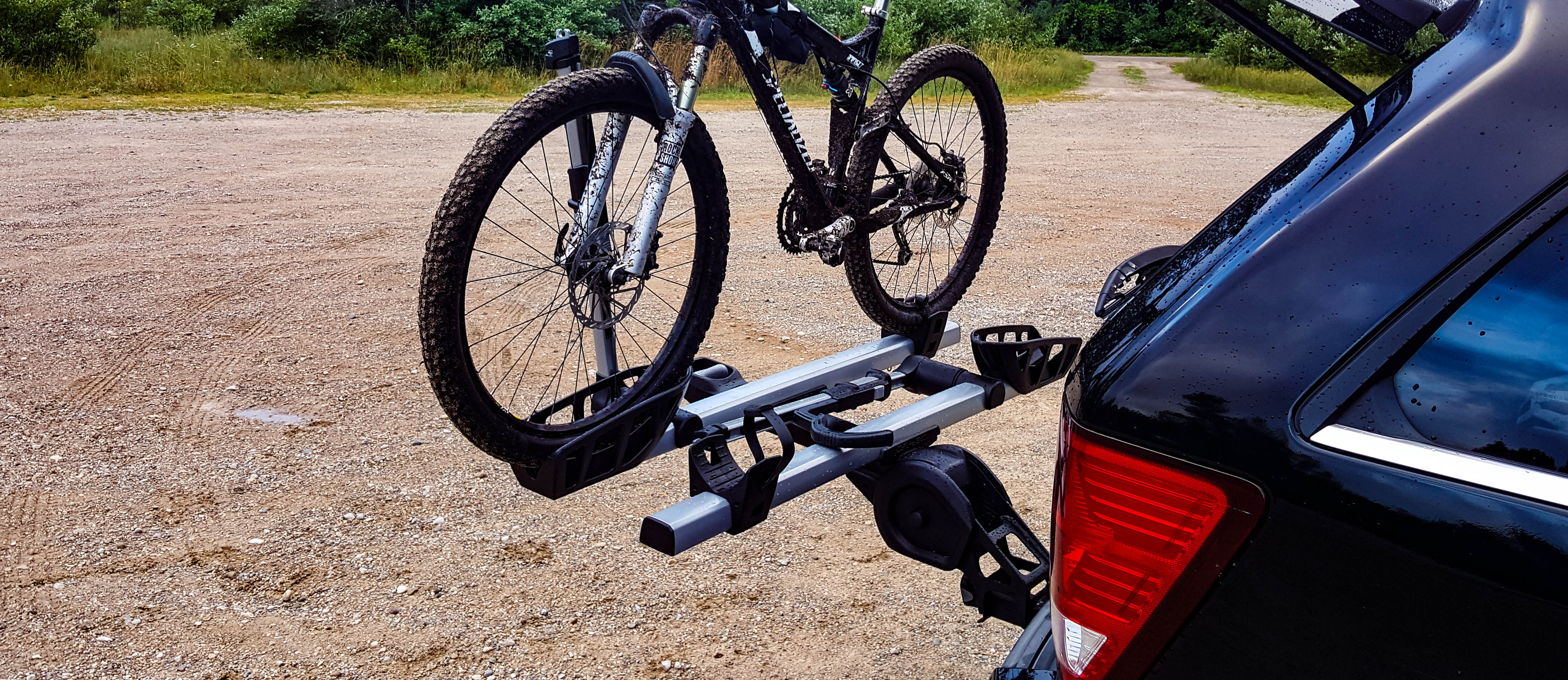 Thule voyager best sale 2 bike rack