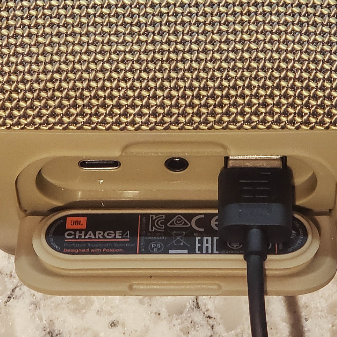 smerte Tidlig Champagne JBL Charge 4 - Tech Review | Busted Wallet