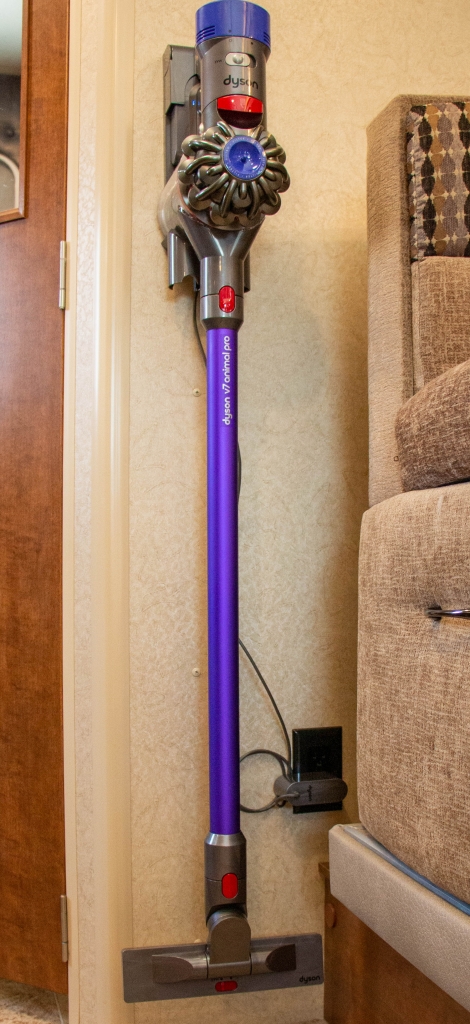 dyson vacuum animal pro