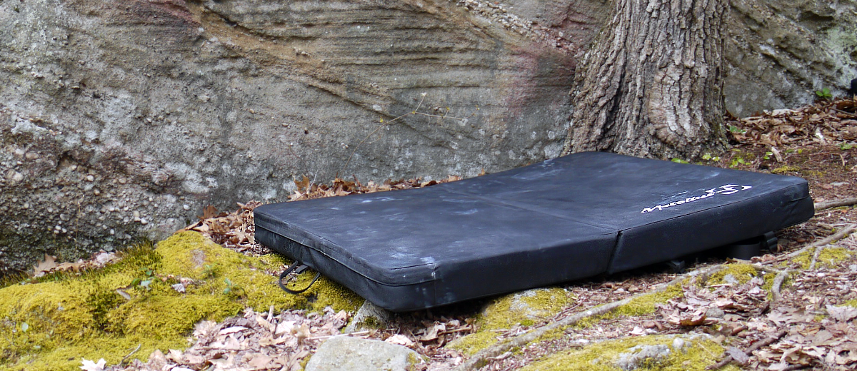 Metolius Basic Crash Pad Review Climbing Crash Pad Gear Review